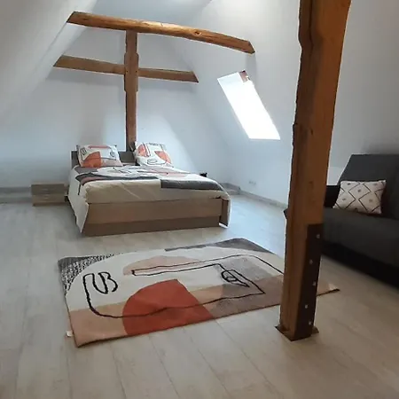 Tatil Evi Proche Le Mans, L'eveque,maison Forestiere, Accueil Chevaux Possible 11 Pers Parigné-lʼÉvêque